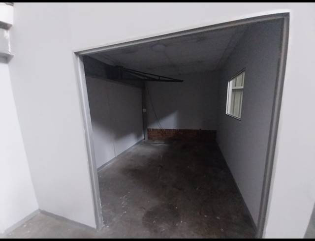 406M² WAREHOUSE TO LET IN BENROSE